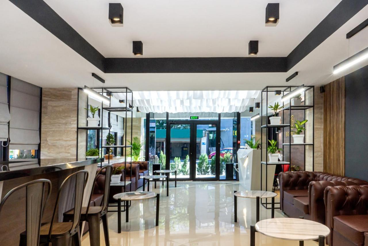 Bg Palace Hotel Tbilisi ภายนอก รูปภาพ