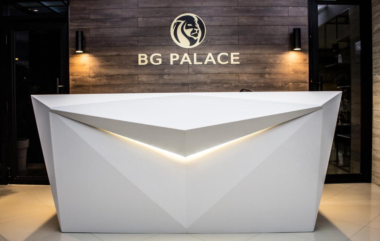 Bg Palace Hotel Tbilisi ภายนอก รูปภาพ