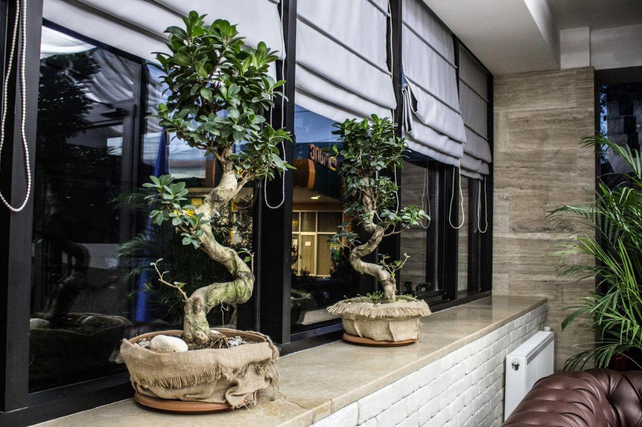 Bg Palace Hotel Tbilisi ภายนอก รูปภาพ