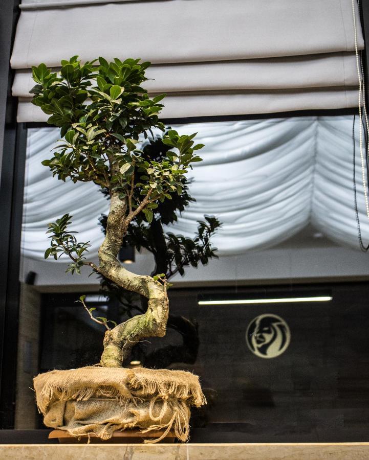 Bg Palace Hotel Tbilisi ภายนอก รูปภาพ